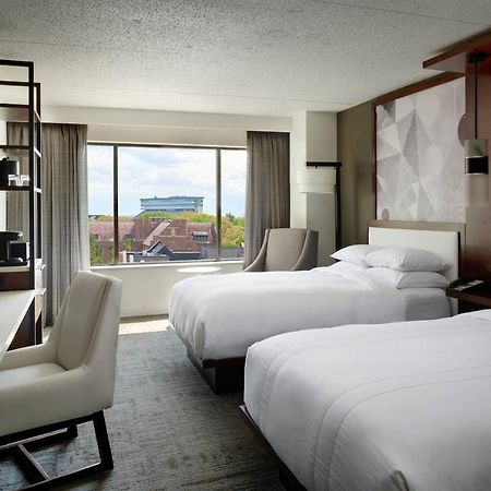 แมริออท อีสต์ แลนซิง แอท ยูนิเวอร์ซิตี้แอเรีย Hotel แลนซิ่ง ภายนอก รูปภาพ