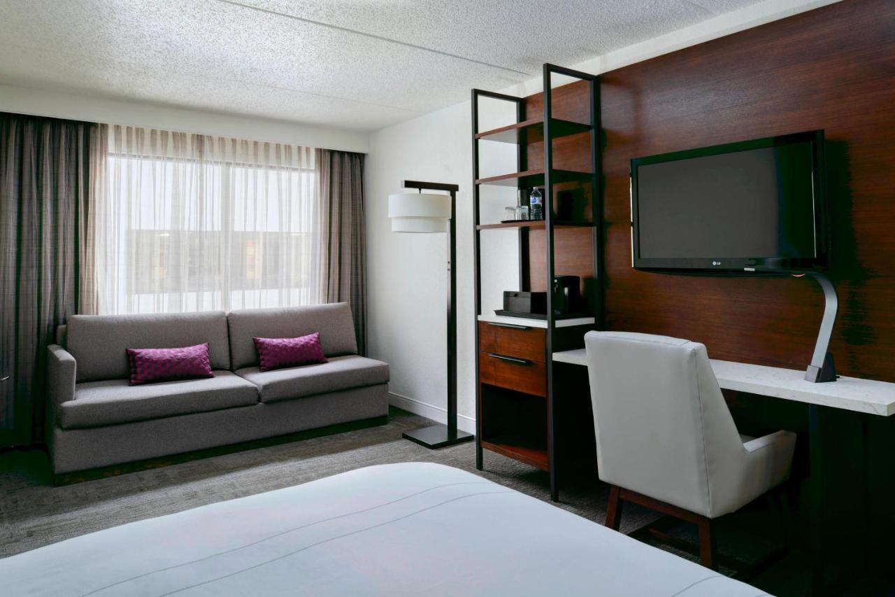 แมริออท อีสต์ แลนซิง แอท ยูนิเวอร์ซิตี้แอเรีย Hotel แลนซิ่ง ภายนอก รูปภาพ